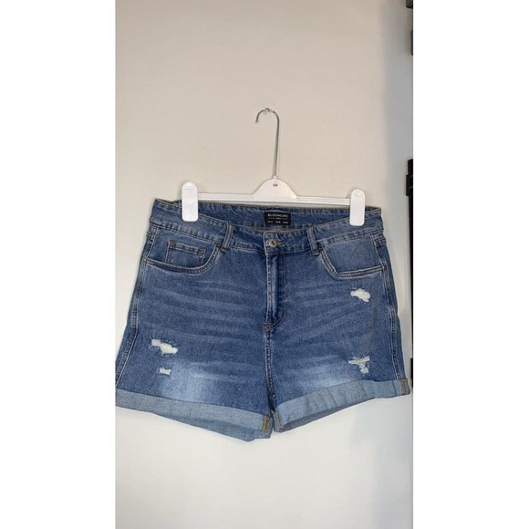Pants - Bloomchic Jean‎ Shorts